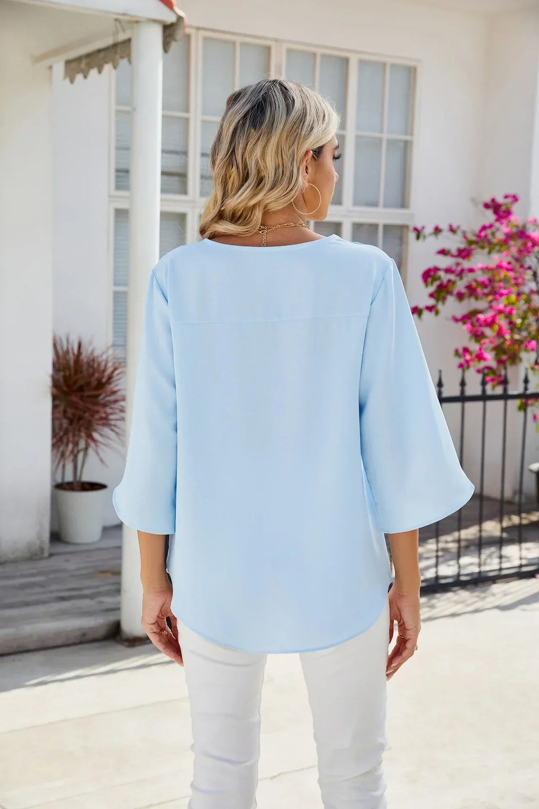 ™CARA - Blouse à col en V